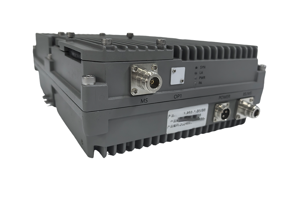  福安三频手机信号接收器2000㎡